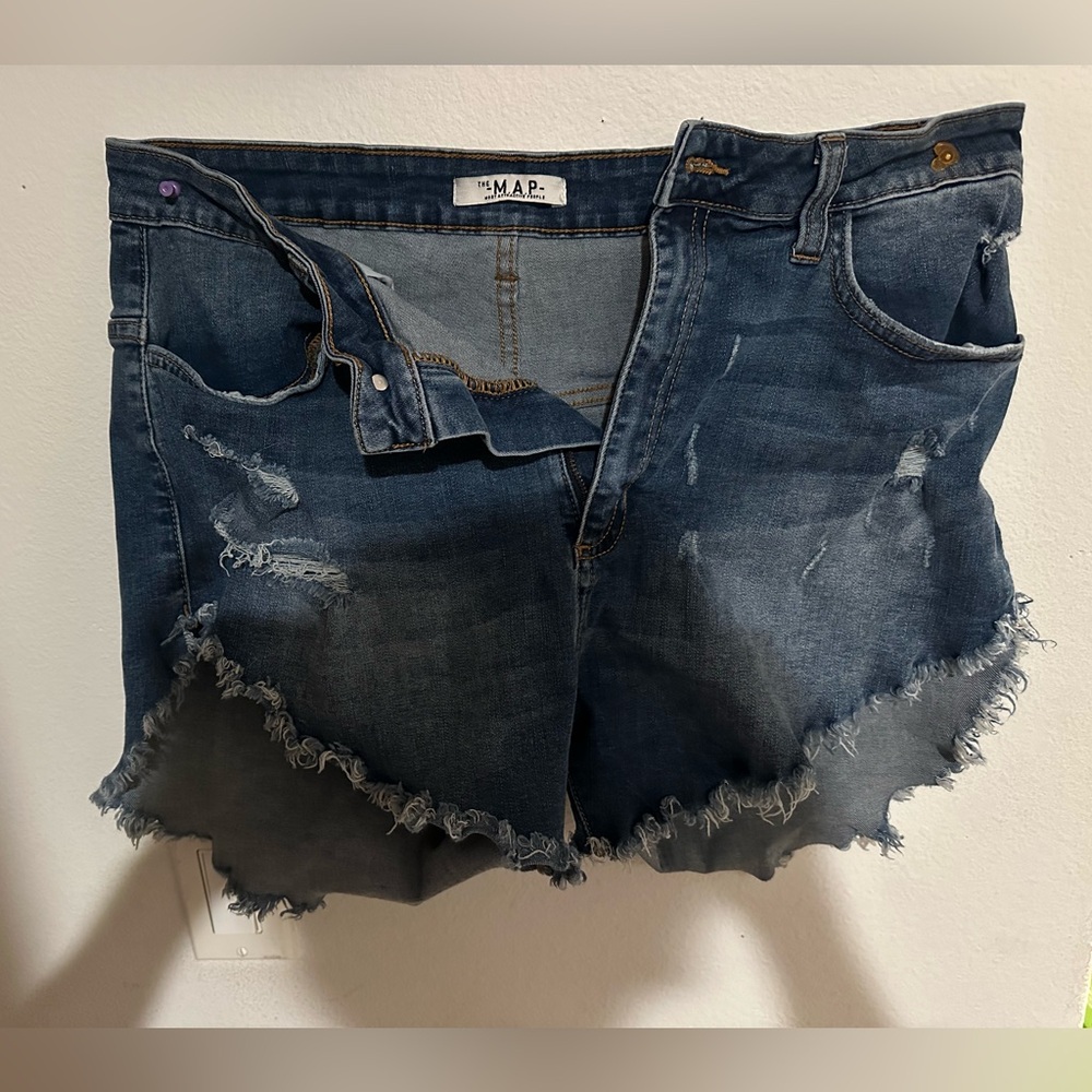 Ripped shorts